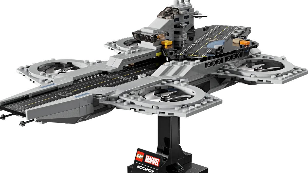 lego-marvel-the-avengers-helicarrier-1-76295-top